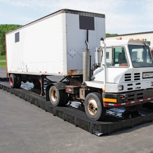 Containment Berm - Economy L Bracket Containment Berm - Economy L Bracket